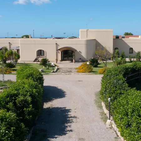 Delle Rose Horses Club 3*
